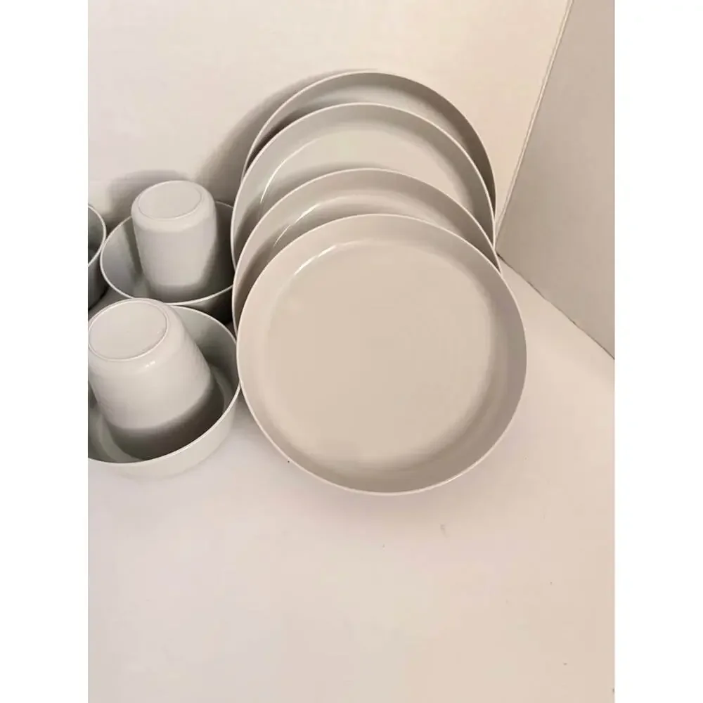 IKEA NEW GRAY 12 pc Kids Toddler Plastic Dinnerware Set Plates, Bowls, and Cups